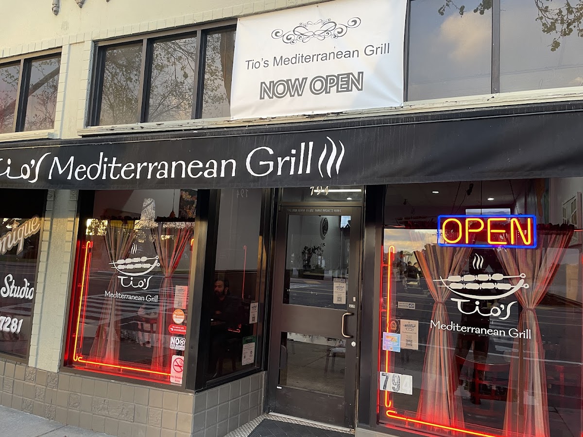 Tio's Mediterranean Grill